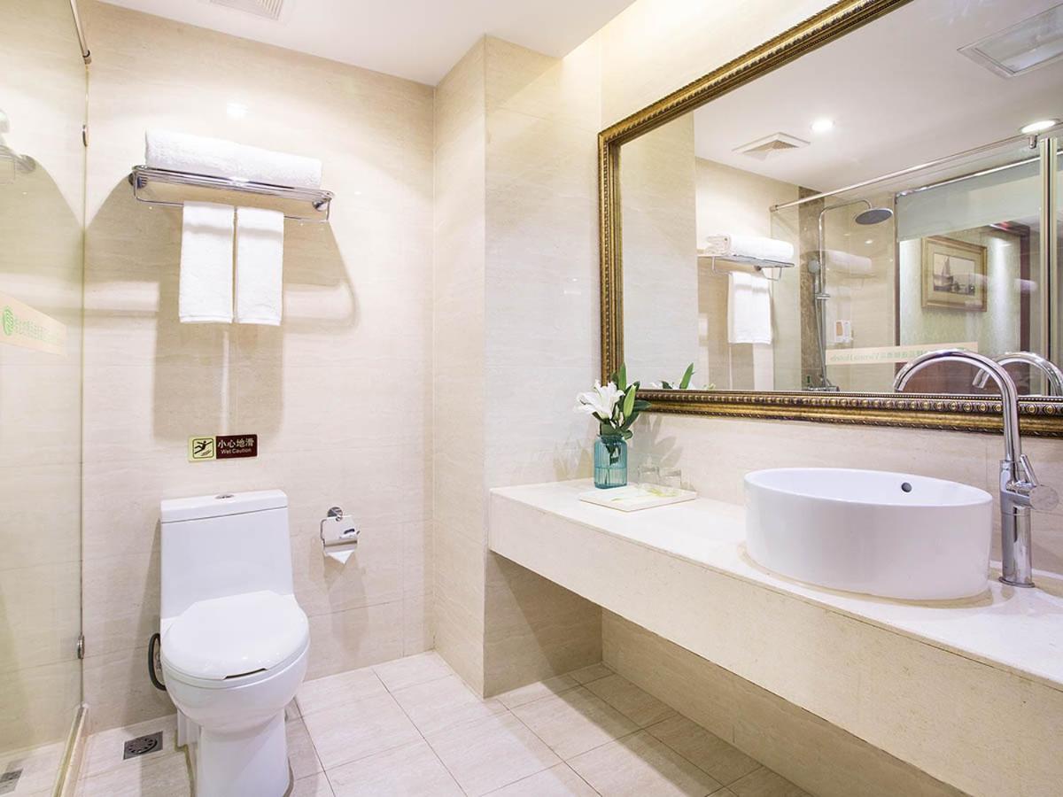 Vienna Hotel Chengdu Exhibition Centre Екстериор снимка